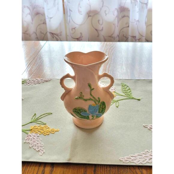 Vintage Magnolia Hull Pottery Vase, H-7-6 1/2 Double Handle - Picture 1 of 5